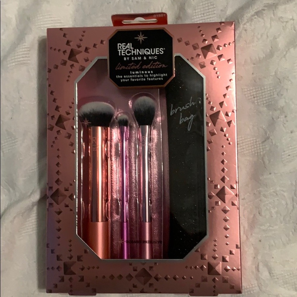 Real Techniques brush set